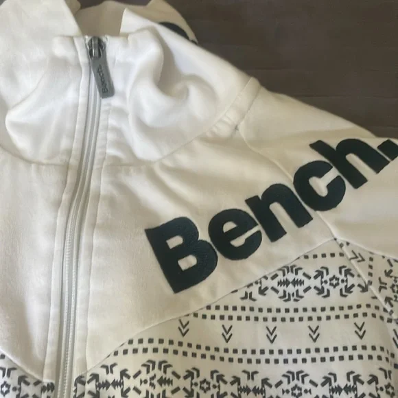 Bench Jacket - Picture 2 of 5